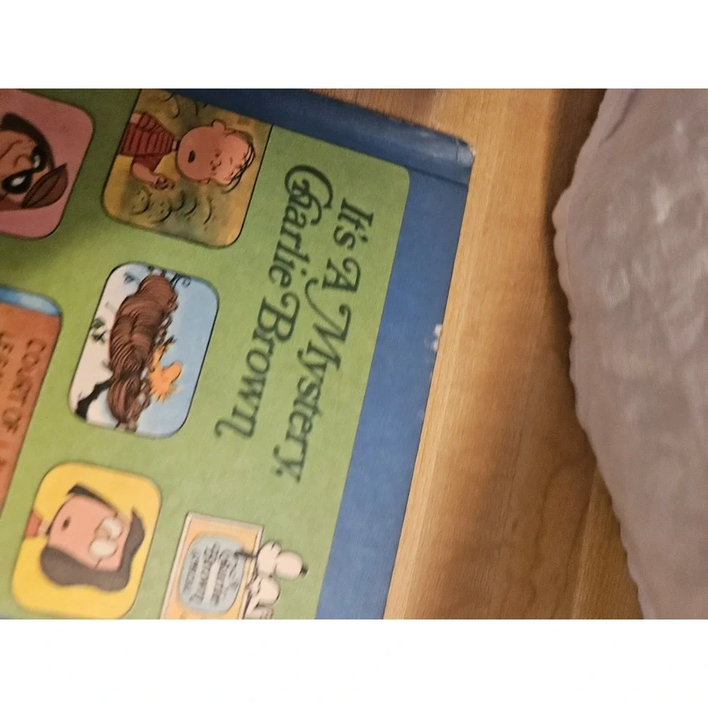 It's‎ A Mystery, Charlie Brown By Charles M.Schulz